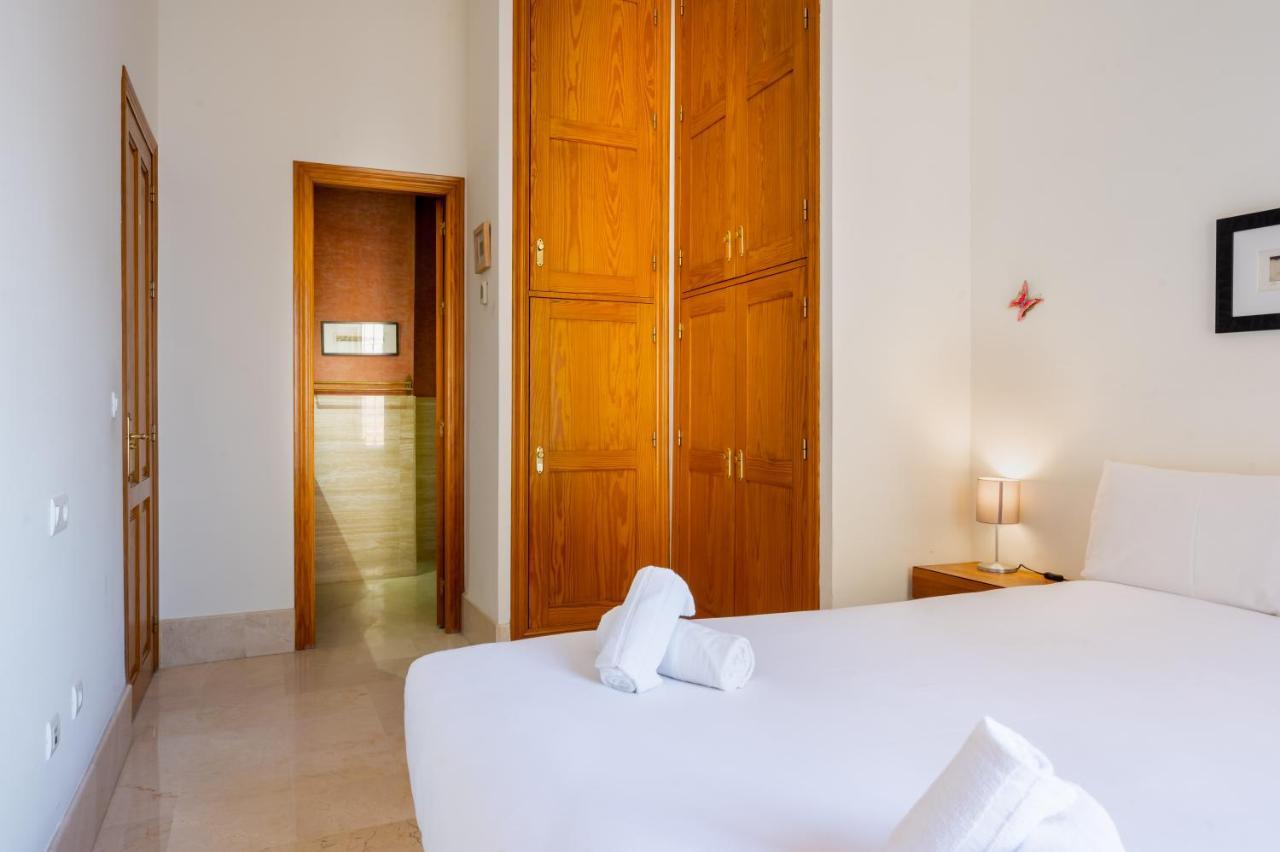 Large And Practic - 3Bd 2Bth- Arenal Daire Sevilla Dış mekan fotoğraf